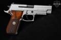 Sig Sauer P226 Elite 9mm Luger (9x19 Para) Stainless Steel in Excellent Condition Image 3