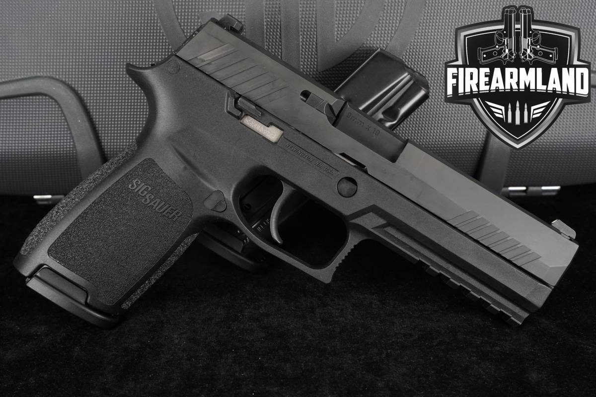 Sig Sauer P320 Full-Size 9mm 4.7 P 320 +2 MAGS, ORIG CASE