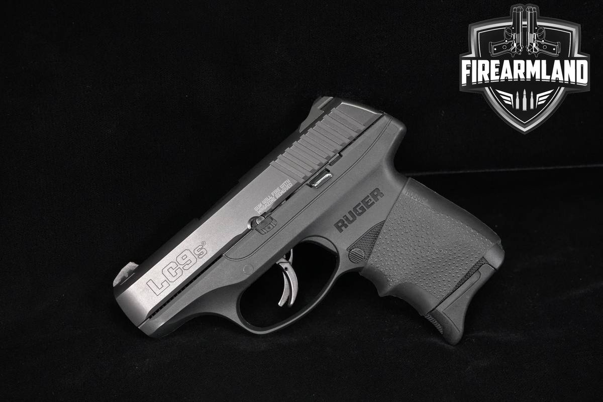 2017 Ruger LC9s Pro 9mm 3.12" LC-9 +2 MAGS, ORIG BOX & HOLSTER