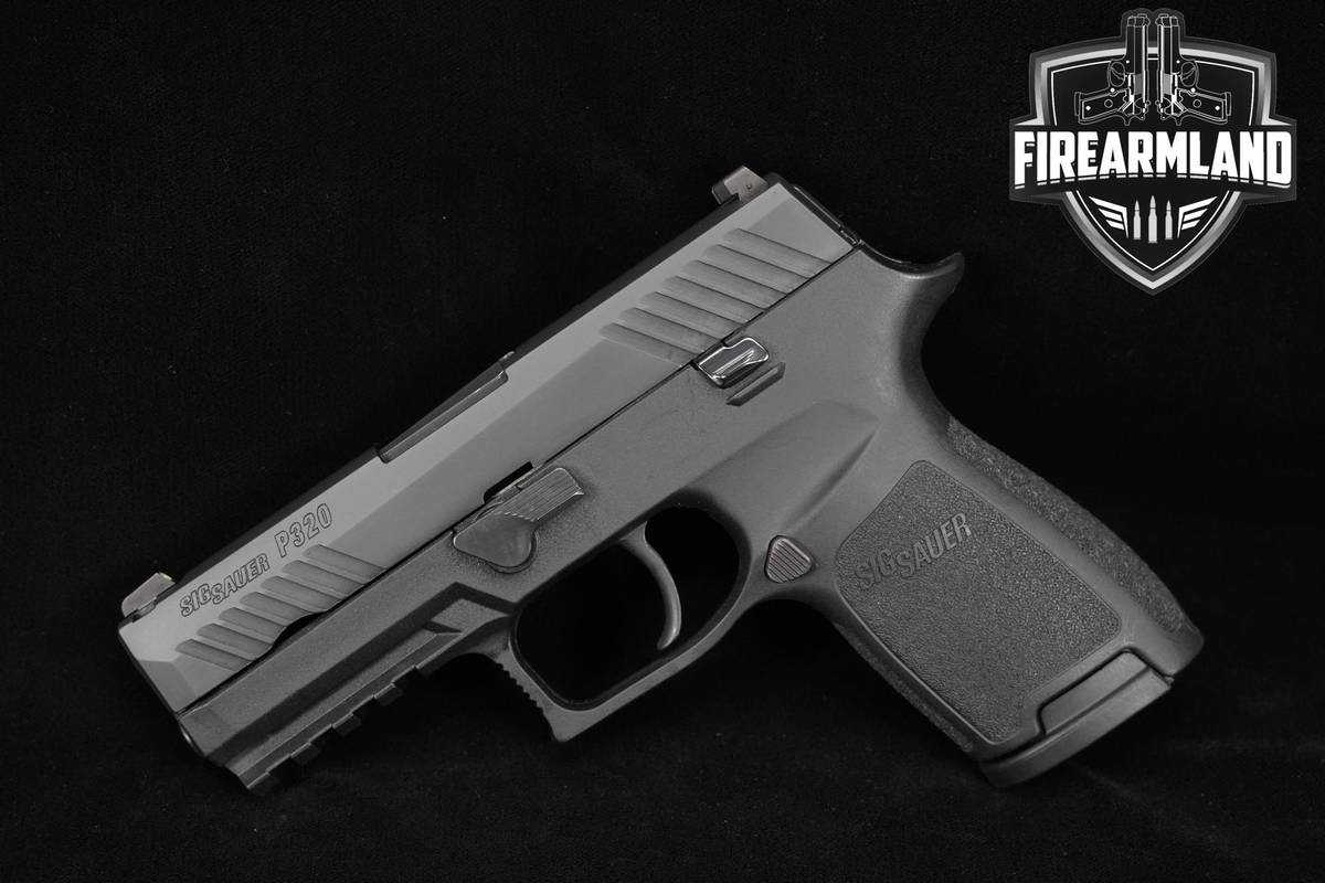 Sig Sauer P320 Compact 9mm 3.9" P 320C 320 +4 MAGS & HOLSTER