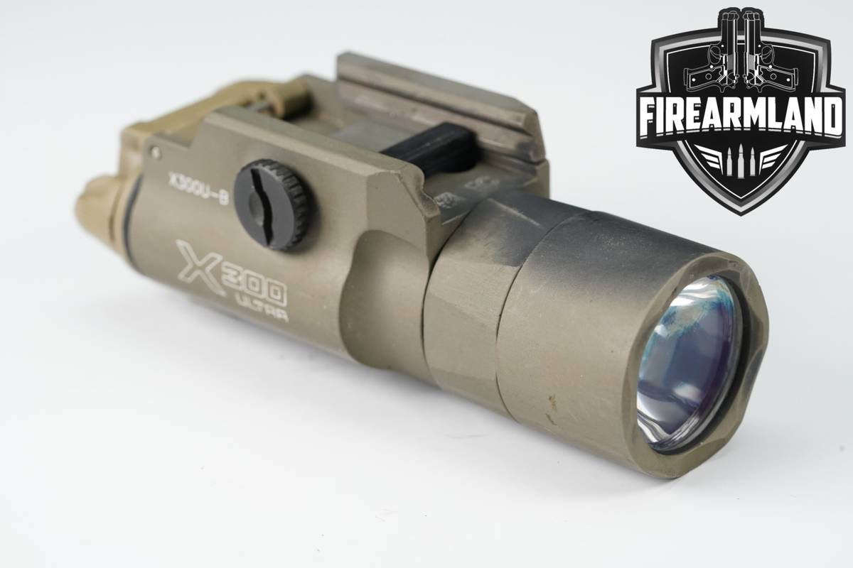 SureFire X300 Ultra X300U-B 1000 Lumens & 11,300 Candela Weapon Light X 300