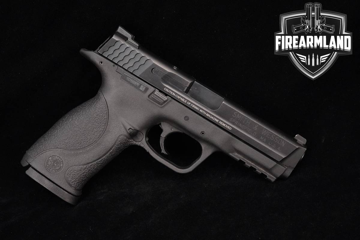 Smith & Wesson S&W M&P9 9mm 4.25" Armornite M&P 9 +3 MAGS & ORIG CASE