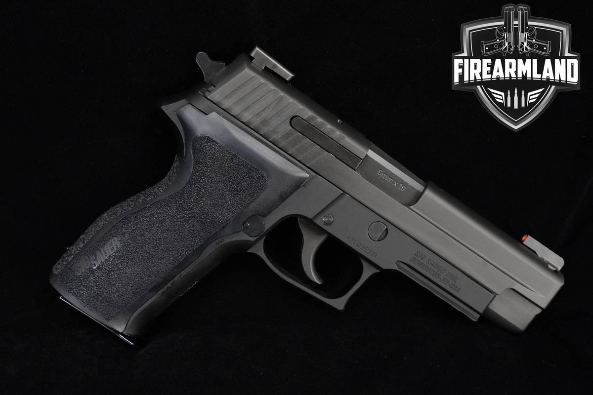 Sig Sauer P226 9mm Sig-Sauer P226 +4 MAGS & ORIG CASE