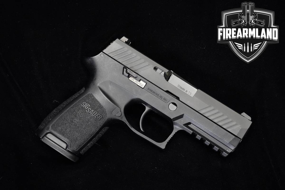 Sig Sauer P320 Compact 9mm 3.9" Nitron P320 +2 MAGS & ORIG CASE