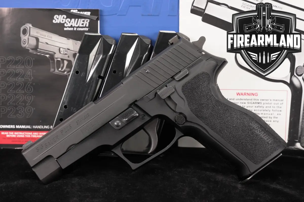 Sig Sauer P226 40 S&W 4.4" P-226 +4 MAGS & ORIG BOX