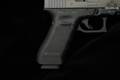 Glock 17 Gen4 9mm Luger Melonite in Excellent Condition Image 4