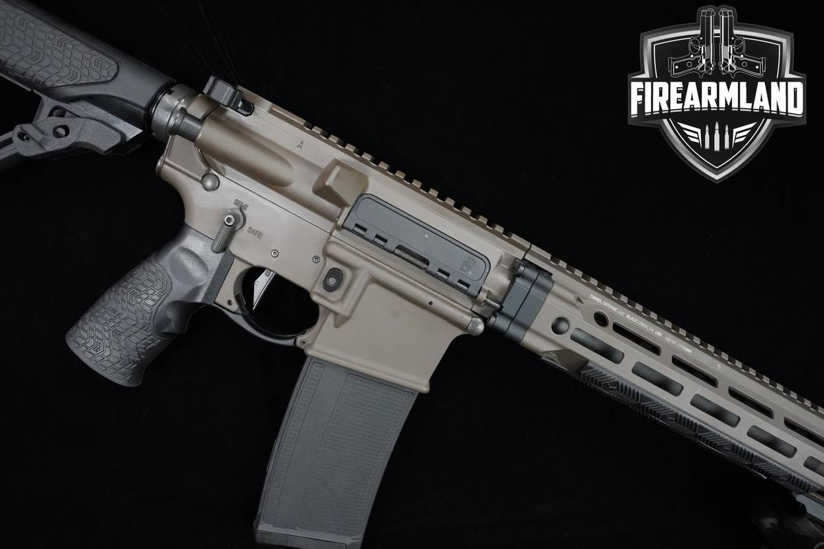 Daniel Defense DDM4-V7 5.56 NATO AR-15 AR15 FDE Daniel-Defense-DDM4-V7