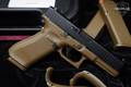 Glock 17 Gen5 DE 9mm Luger FDE (Flat Dark Earth) in Excellent Condition Image 2