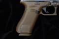 Glock 17 Gen5 DE 9mm Luger FDE (Flat Dark Earth) in Excellent Condition Image 3