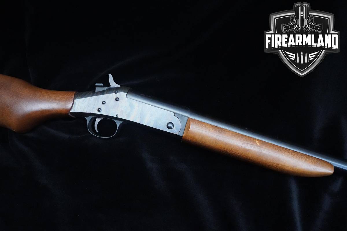 1986 Harrington & Richardson (H&R) Model 088 12-Gauge 36.25" H&R 88