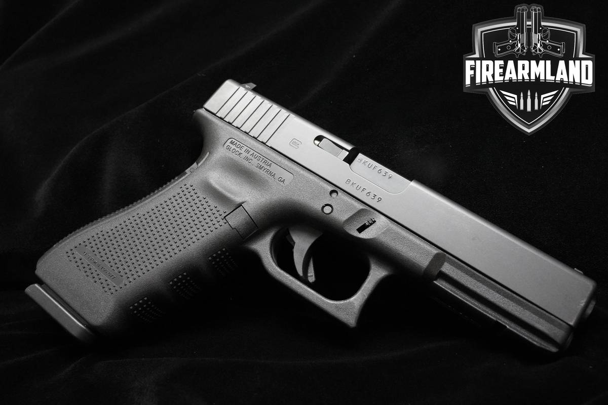 Glock 17 Gen4 9mm 4.49" Glock G17 G-17 Gen-4 +3 MAGS & ORIG CASE