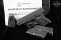 Glock 27 Gen3 .40 S&W Black in Like-New Condition Image 2
