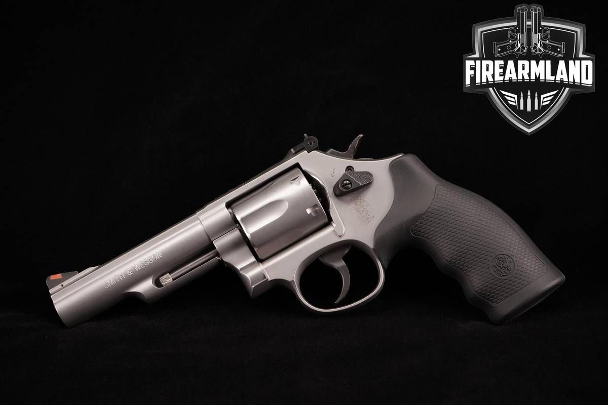 Smith & Wesson Model 66-8 Combat Magnum 357-Mag 4.25" S&W 66-8 +OG-CASE