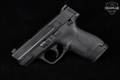 Smith & Wesson (S&W) M&P 9 Shield First Generation, Thumb Safety 9mm Luger Black in Excellent Condition Image 4
