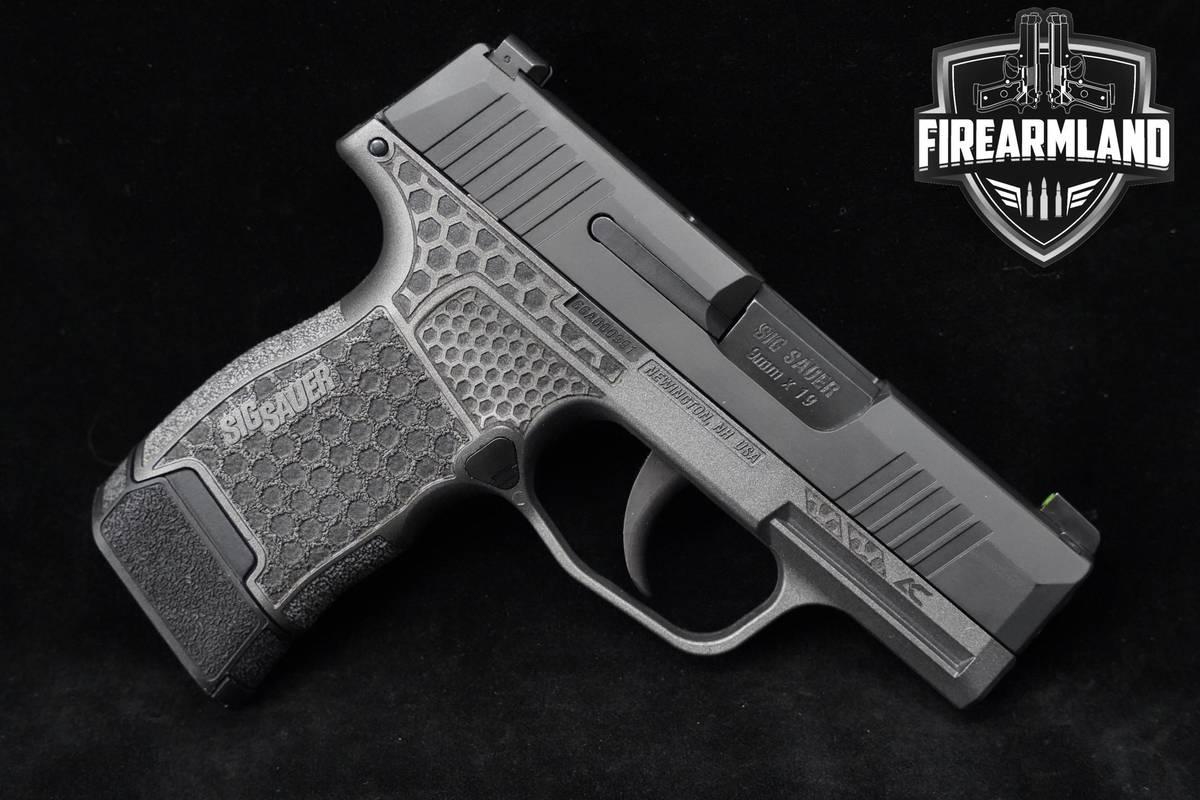 Sig Sauer P365 9mm Nitron Sig-Sauer P365 P-365 +4 MAGS, ORIG CASE & HOLSTER