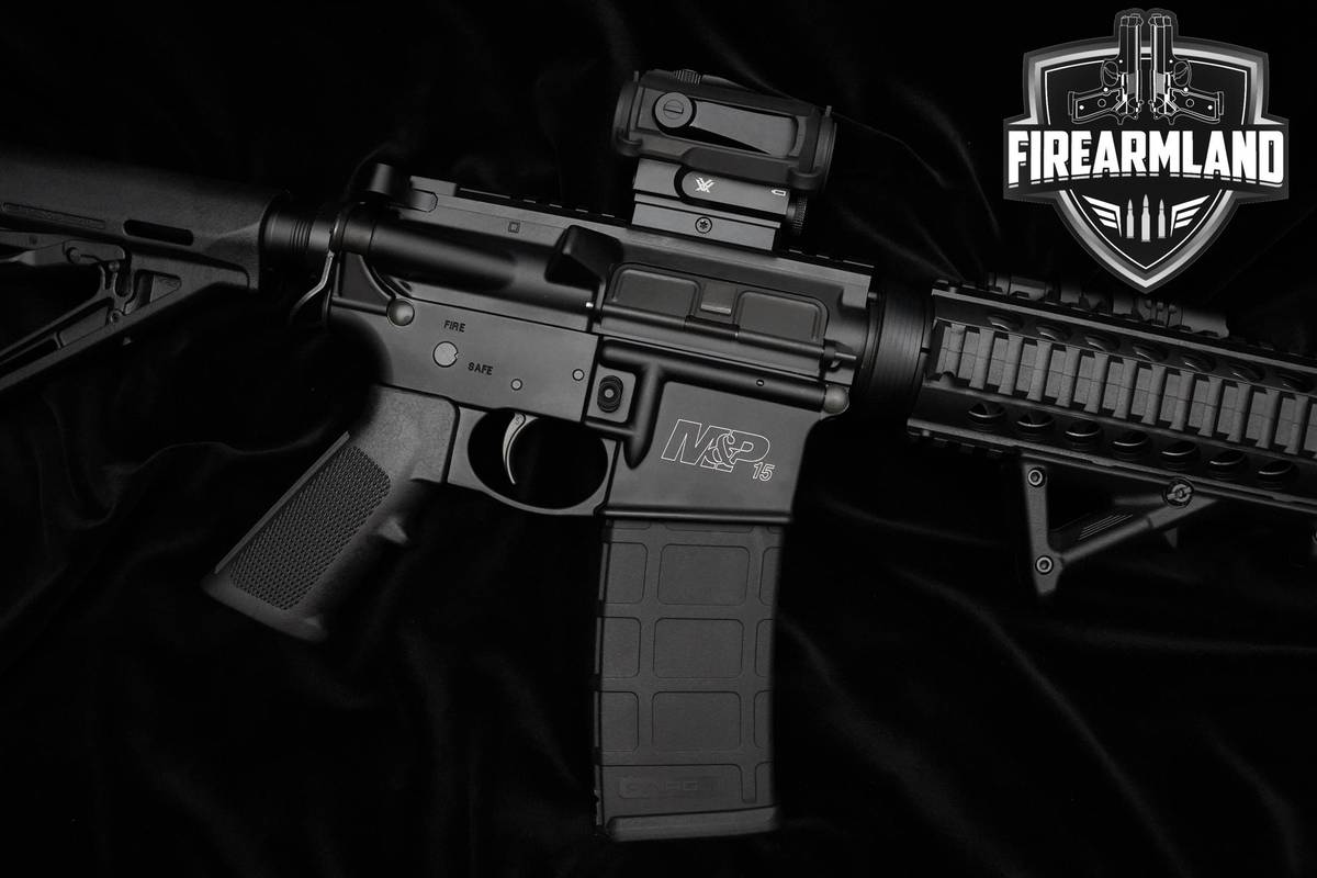 Smith & Wesson (S&W) M&P-15 Sport II 5.56 NATO 16" AR-15 Threaded +OPTIC