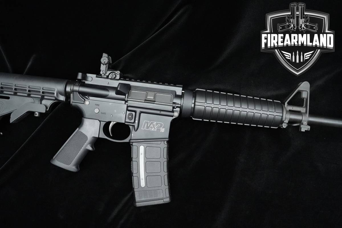 Smith & Wesson (S&W) M&P 15 5.56 NATO 16" AR-15 AR15 AR S&W M&P M&P15 AR15
