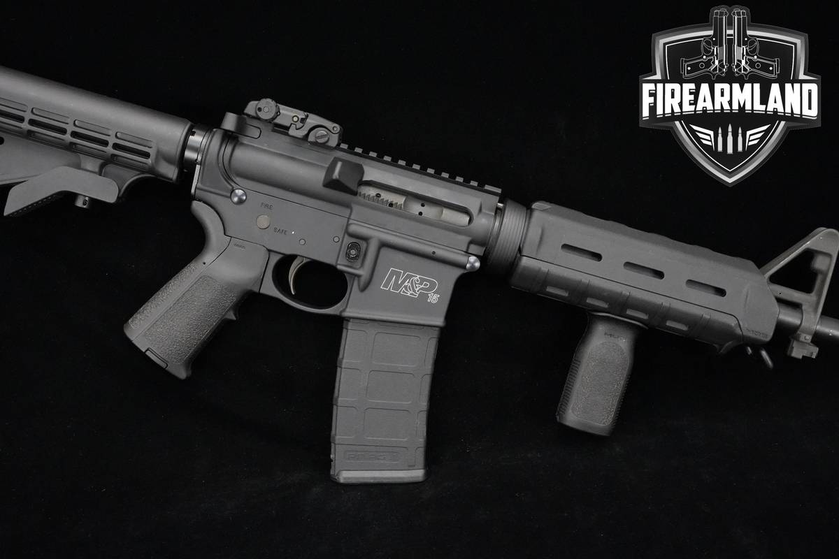 Smith & Wesson M&P-15 5.56 NATO 16" S&W-M&P15 AR-15 AR15 +4 MAGS