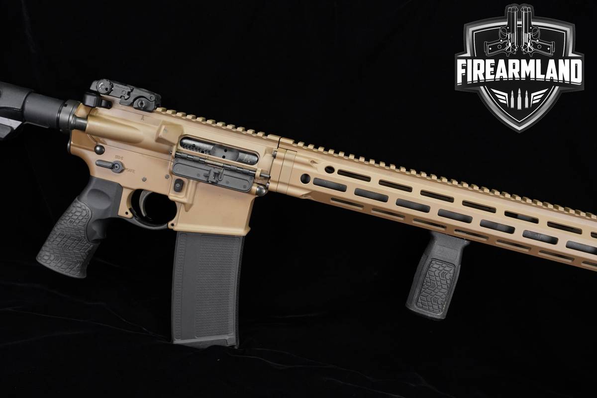 Daniel Defense DDM4 V7 5.56 NATO AR-15 AR15 16" FDE +2 MAGS & ORIG CASE