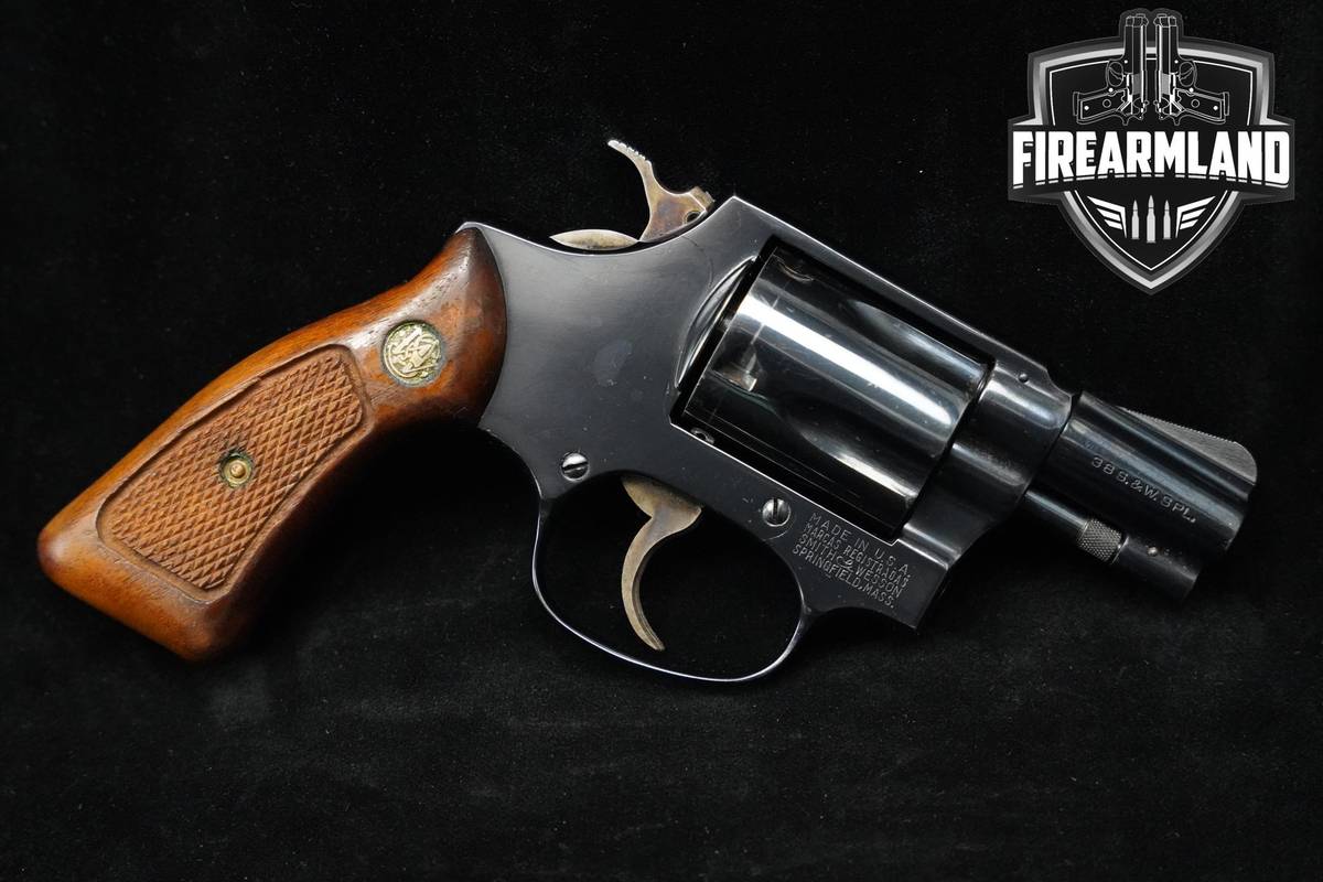 VINTAGE Smith & Wesson (S&W) Model 36 Chiefs Special 38 Special 2" S&W 36