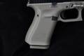 Glock 19 Gen5 9mm Luger Two-Tone in Excellent Condition Image 3