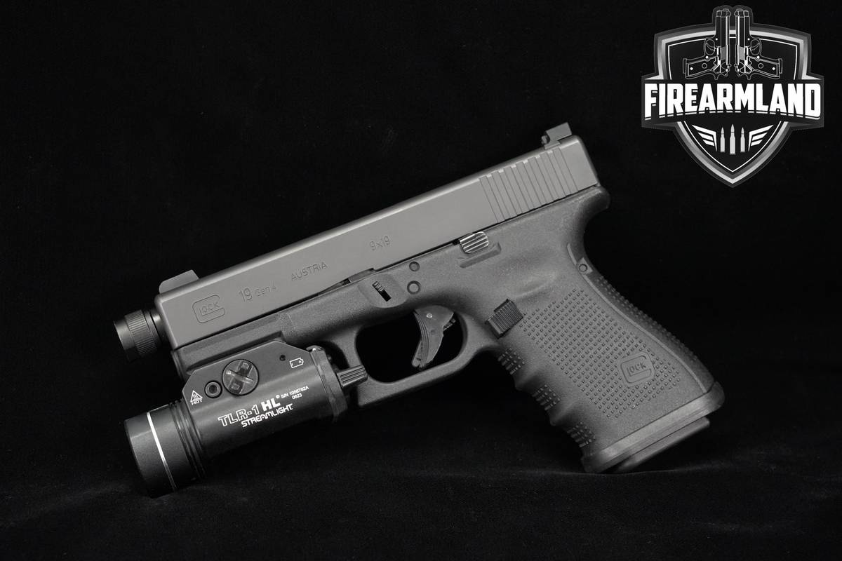 Glock 19 Gen4 9mm 4.5" G19 Gen-4 +3 MAGS & HOLSTER