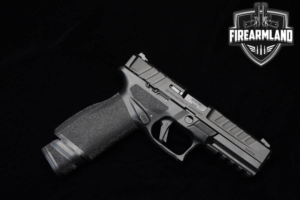 LIKE-NEW Springfield Armory Echelon Optic Ready 9mm 4.5" Springfield 2 MAGS