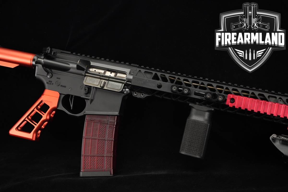 UPGRADES Spikes Tactical ST-15 Crusader 5.56 NATO AR15 AR ST15 +BIPOD