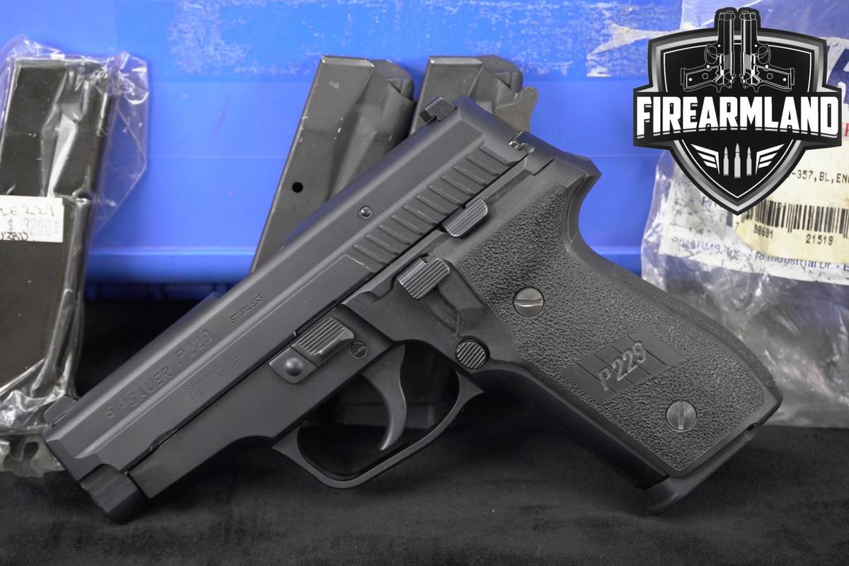 Sig Sauer P229 40 S&W 3.9 P 229 +4 MAGS, ORIG CASE, SPARE 357 BARREL