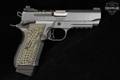 Kimber KDS9c Rail 9mm Luger Two-Tone Gray & Black in Excellent Condition Image 3