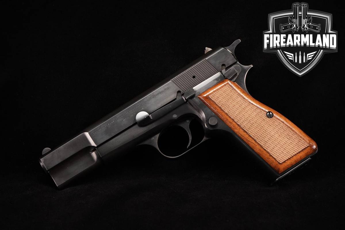 Browning Hi-Power 9mm 4.75" Blued Browning HiPower Hi-Power +2 MAGS