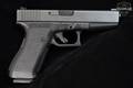 Glock 22 Gen2 .40 S&W Black in Good Condition Image 3