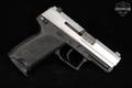 Heckler & Koch (H&K, HK) USP40 Compact Stainless; Variant 5 DAO .40 S&W Two-Tone Stainless in Excellent Condition Image 4