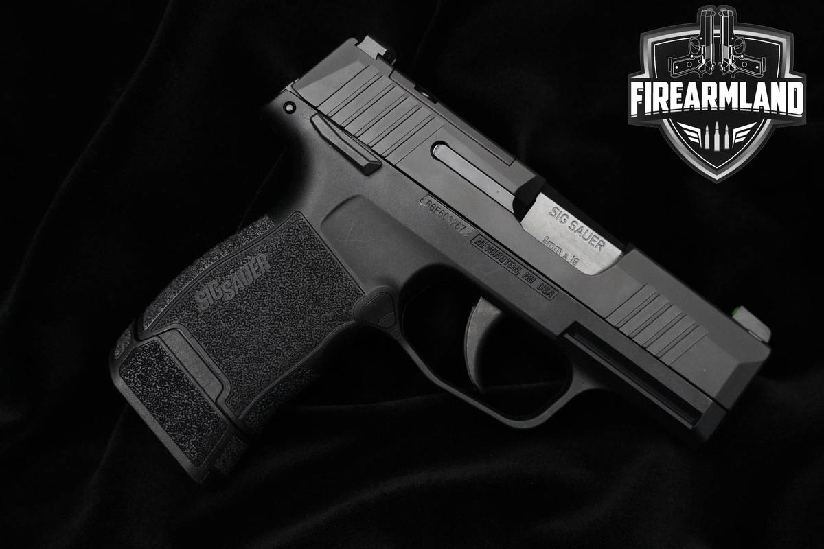 LIKE-NEW Sig Sauer P365 TACPAC 9mm 3.1" Nitron Pistol +3 MAGS & HOLSTER
