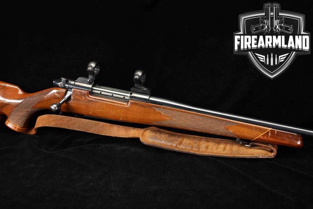 Weatherby Mark V Deluxe 300 Win Magnum 24" Blued & Walnut MK 5