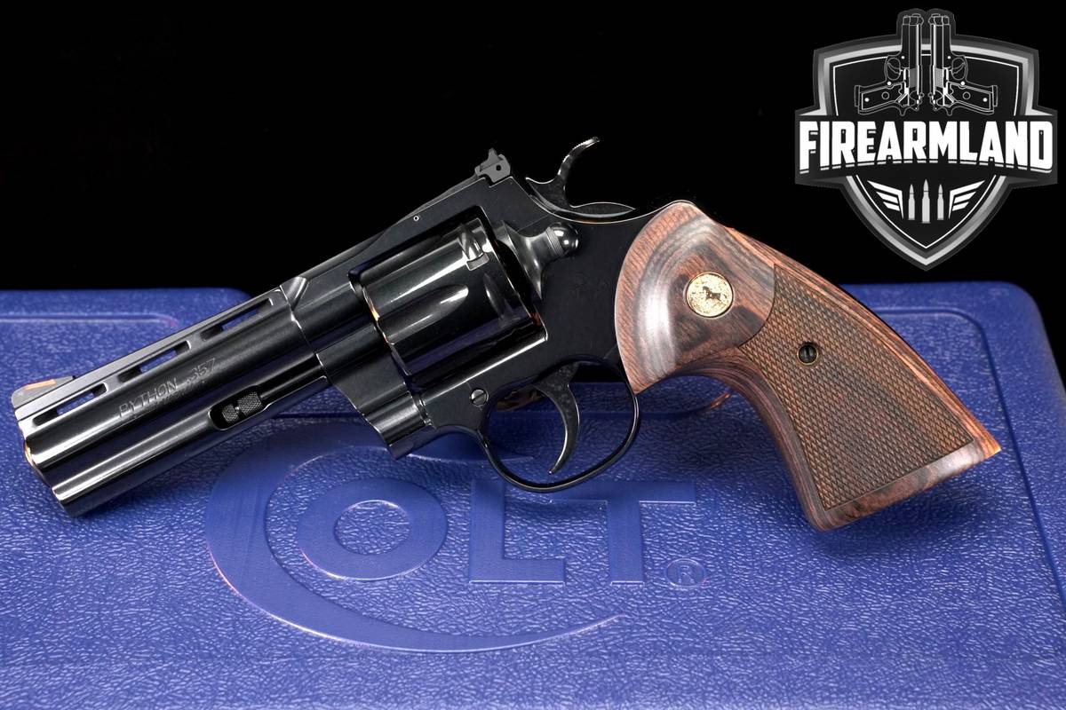 LIKE-NEW Colt Python 357 Magnum 4.25" Blued