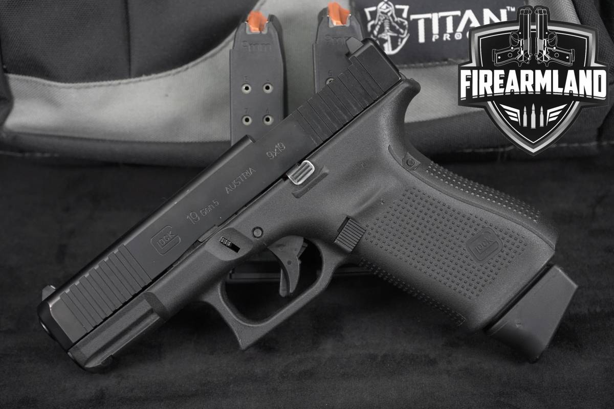 Glock 19 Gen5 MOS G19 Gen 5 Front Serrations 9mm +3 MAGS & RANGE BAG