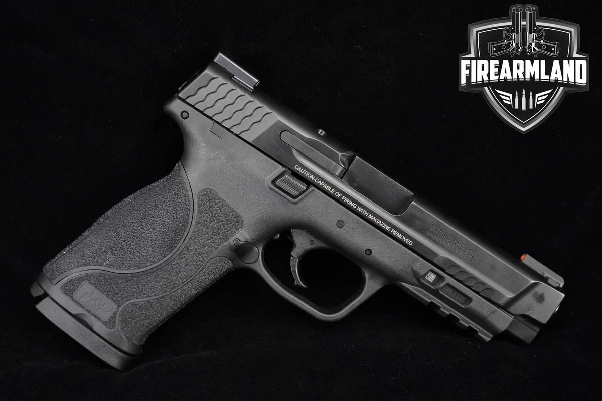 Smith & Wesson (S&W) M&P-45 M2.0 45 ACP 4.6" S&W-M&P-45 +3 MAGS & ORIG CASE