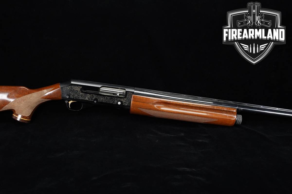 1980's Weatherby Model 82 12-Gauge 28" Blued Vent-Rib & Walnut 2-3/4"