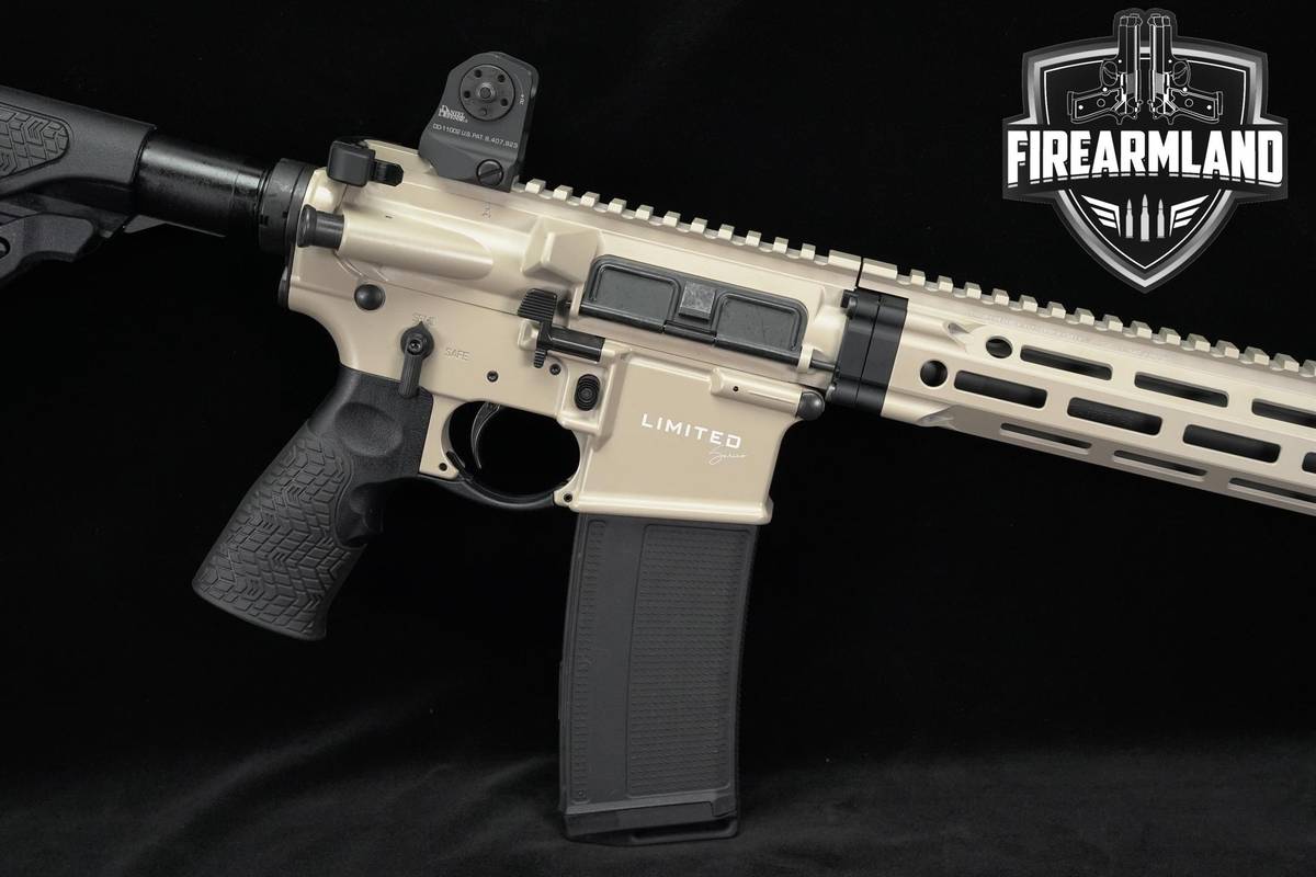 Daniel Defense DD4 V7 Limited Series 5.56 NATO AR-15 AR15 +5 MAGS & OG CASE