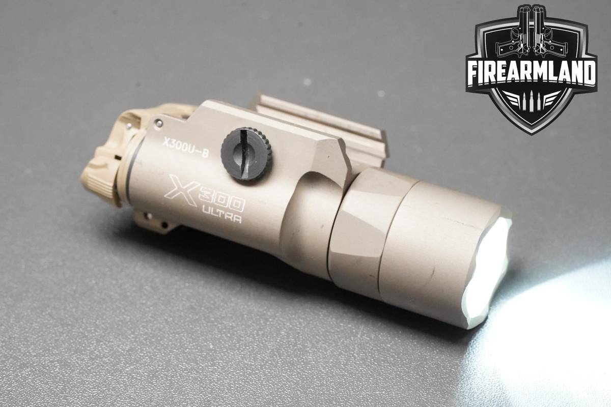 SureFire X300 Ultra 1000 Lumen Tan SureFire X300 Ultra X300U-B Weapon Light