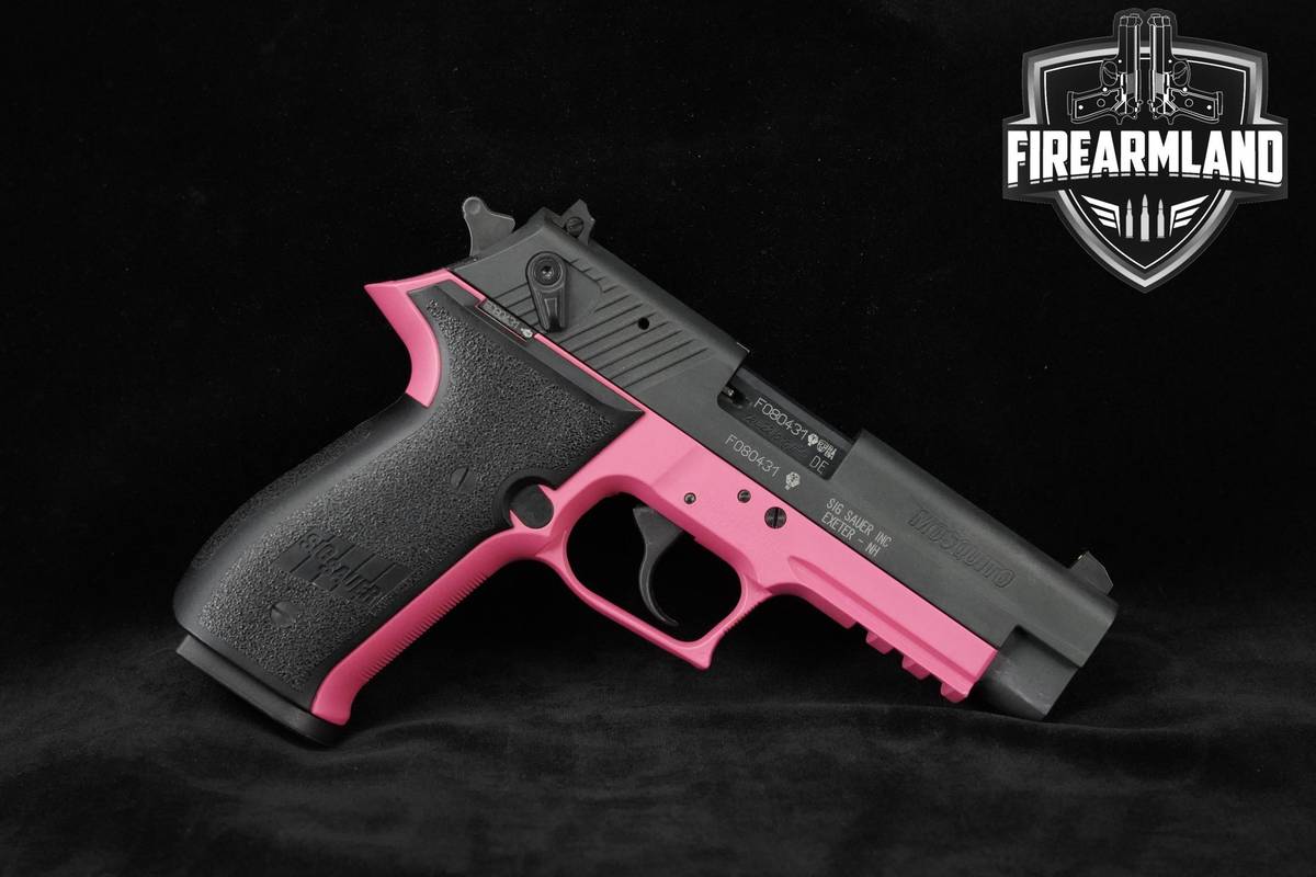Sig Sauer Mosquito 22LR Pink/Black Sig-Sauer Mosquito +2 MAGS & ORIG BOX