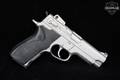 Smith & Wesson (S&W) Model 4006 Third Generation .40 S&W Stainless in Good Condition Image 4