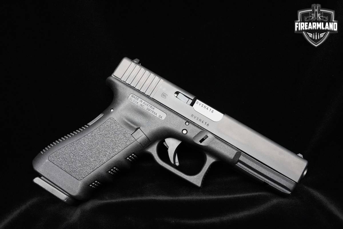 NEW Glock 17 Gen3 G17 4.49" 9mm Striker 9mm Glock G17 17 Austria 3 MAGS