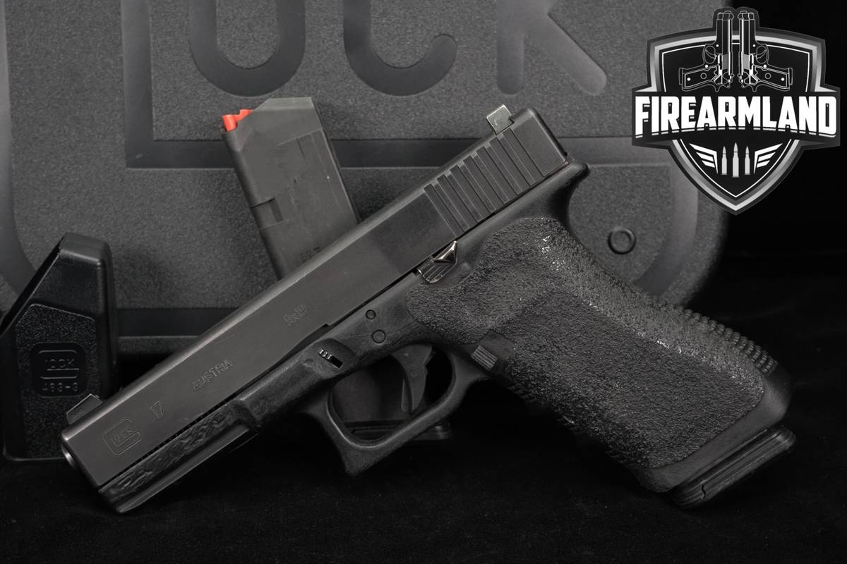 Glock 17 Gen-3 9mm 4.49" G17 Gen3 +2 MAGS
