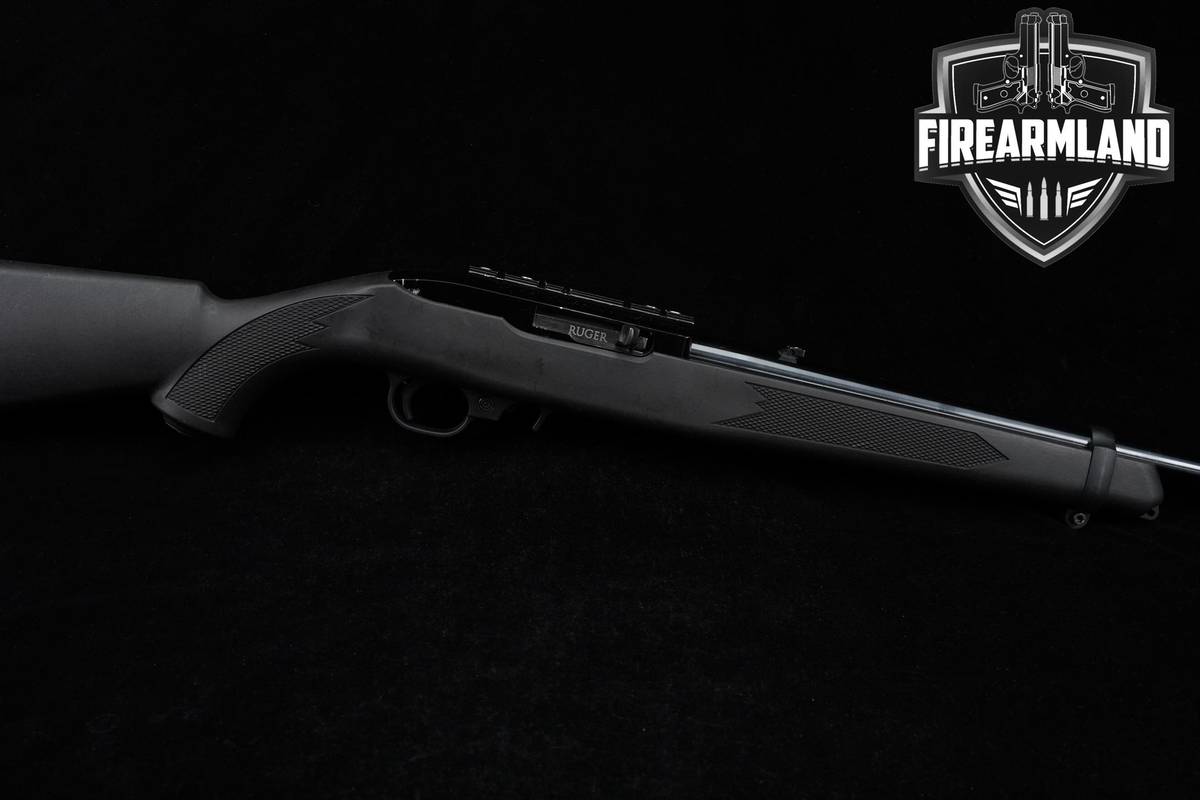 2023 Ruger 10/22 Carbine 22LR 18.5" Black Synthetic +5 MAGS & ORIG CASE