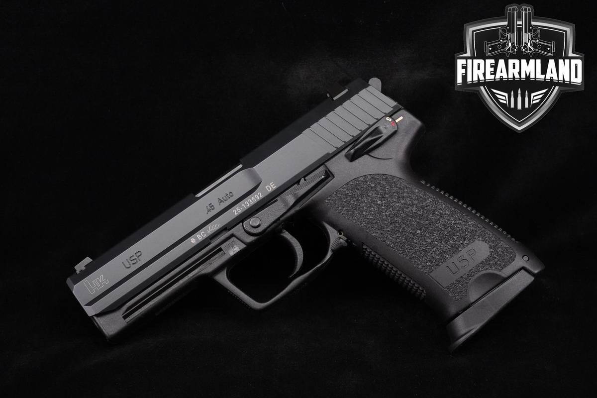 Heckler & Koch USP V1 45-ACP 4.41" USP45 +3 MAGS & ORIG CASE