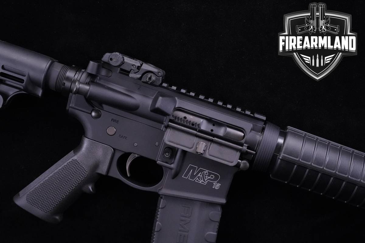 Smith & Wesson S&W M&P15 5.56 NATO AR-15 AR15 16" M&P-15