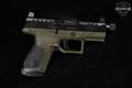 Beretta APX A1 Compact Tactical 9mm Luger Two-Tone OD Green in Very Good Condition Image 3