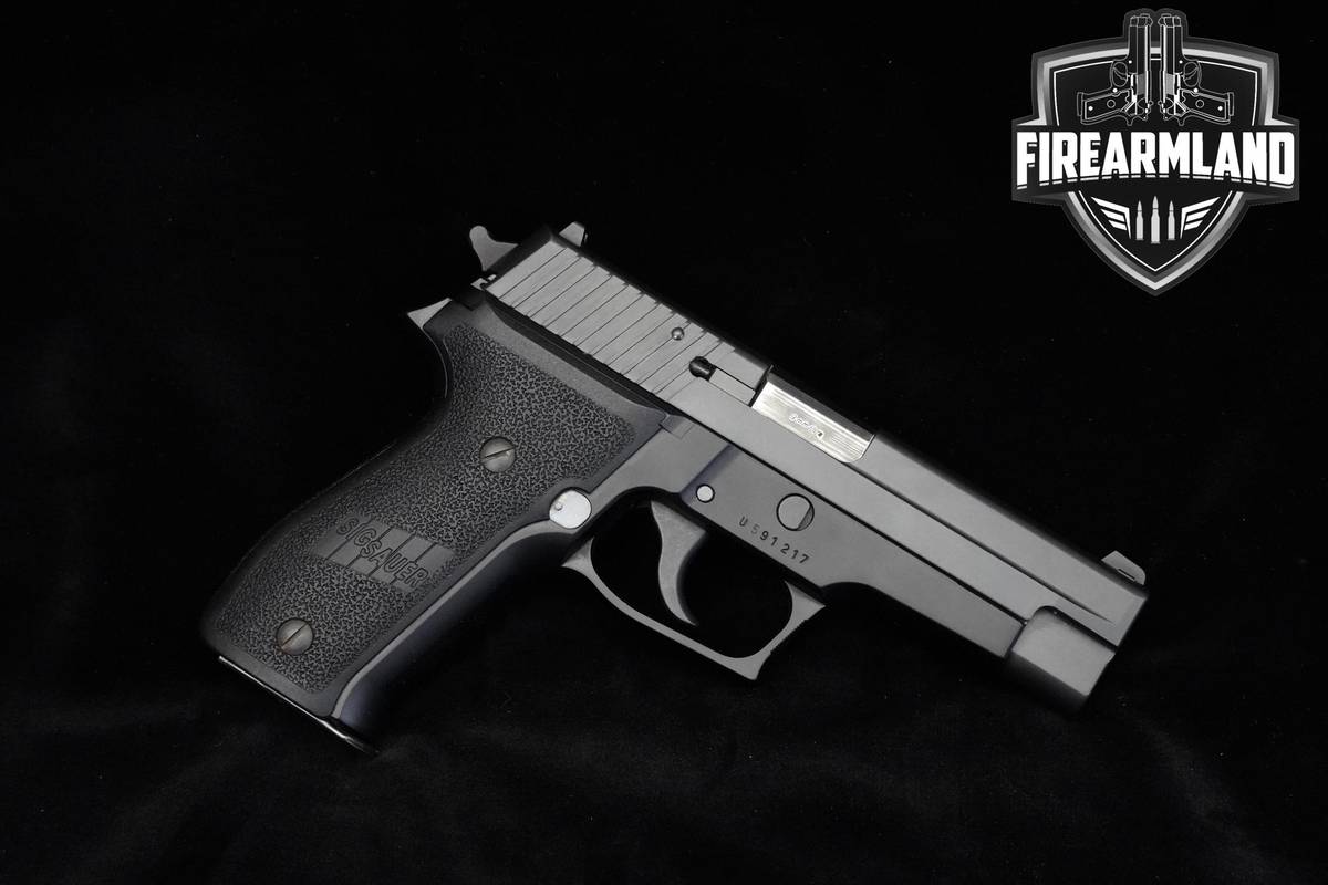 Sig Sauer P226 9mm 4.4" Nitron P226 P-226 +3 MAGS & ORIG CASE